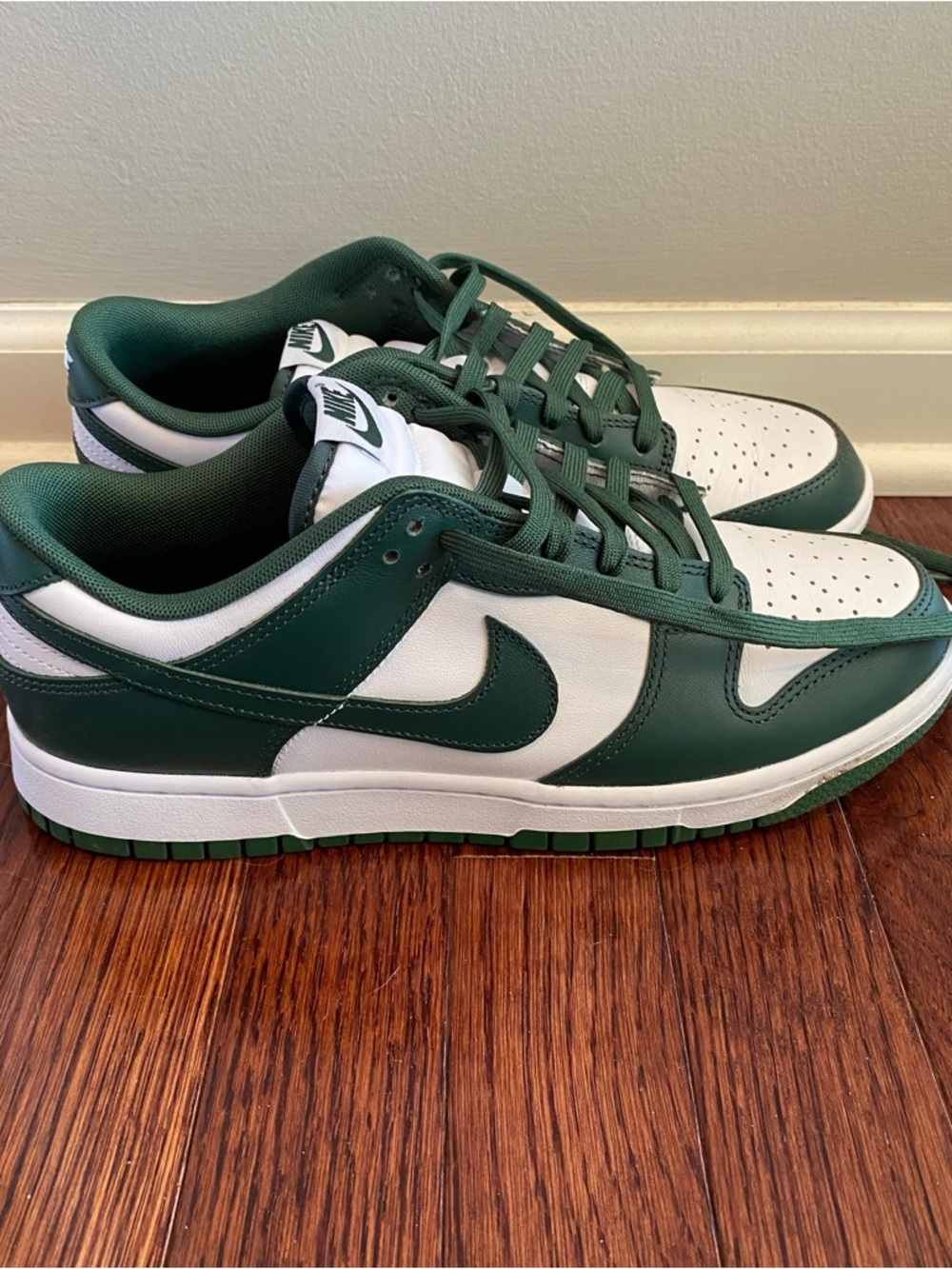 Nike Dunk Low Men’s Sneakers in Green/White